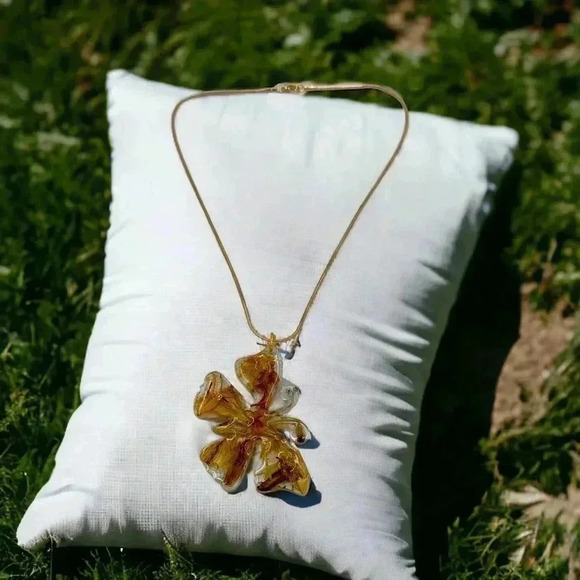 Bespoke Butterfly Tiger Lily Resin Statement Necklace Gold Plated Chain 20" - Picture 3 of 6